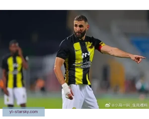 罗马诺称合同无进展本泽马罢赛