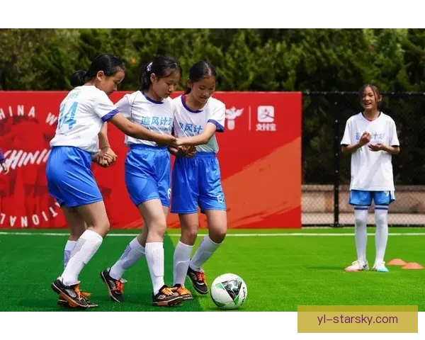 足协鼓励各地积极开展女足日活动
